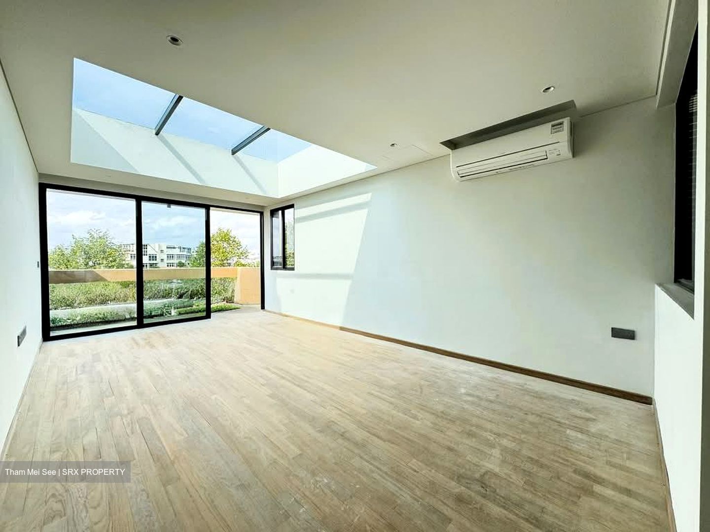 Lorong N Telok Kurau (D15), Terrace #553904101